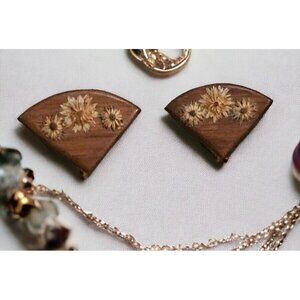 Boho Vintage WOODEN FAN CLIP ON EARRINGS WITH DRIED FLOWERS